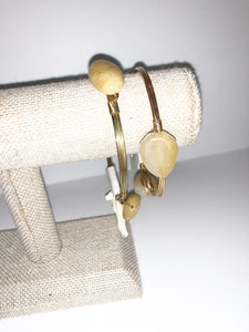 Tan and gold 3 stone wire bracelet