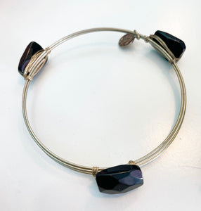 Black 3 stone wire bracelet