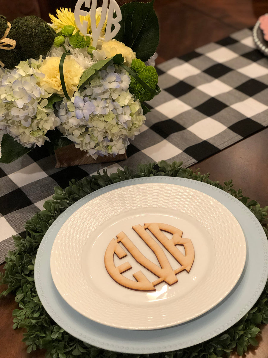 Circle Wooden Place Setting Monogram – The Polka Dot Poodle